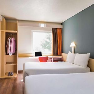 Standard Double Room Two Double Beds